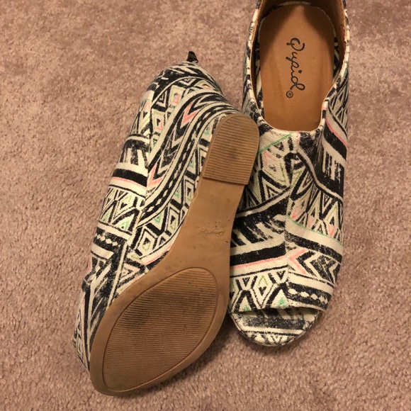 Qupid wedges size 6.5 - Picture 3 of 3